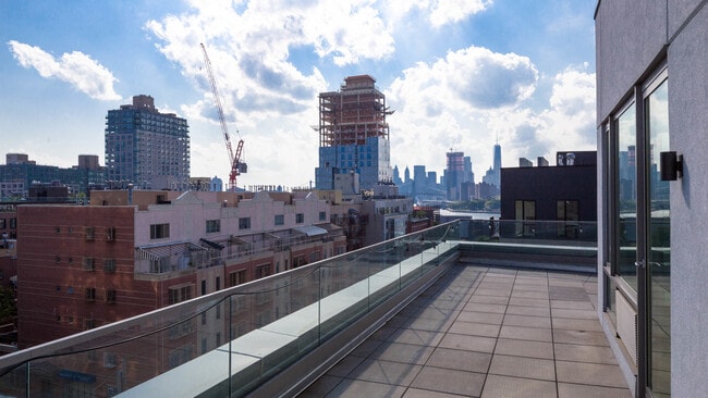 Building Photo - 56 Broadway