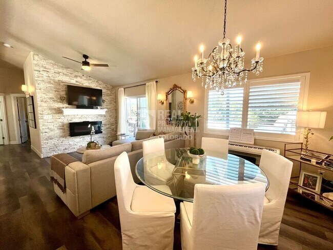 Building Photo - 3640 Inspiration Dr