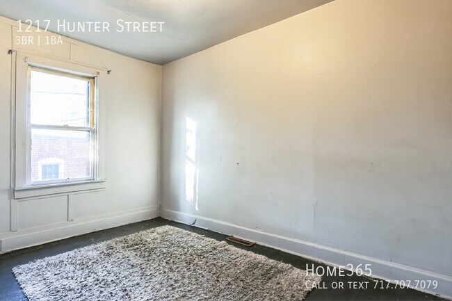 Building Photo - 1217 Hunter St