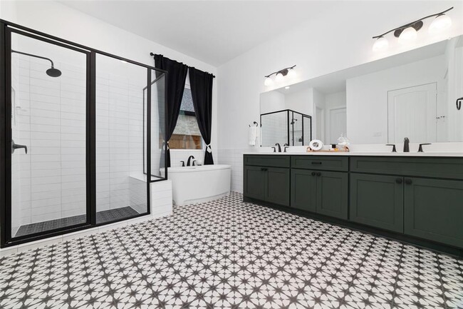 Building Photo - 28266 Emerald Bnd