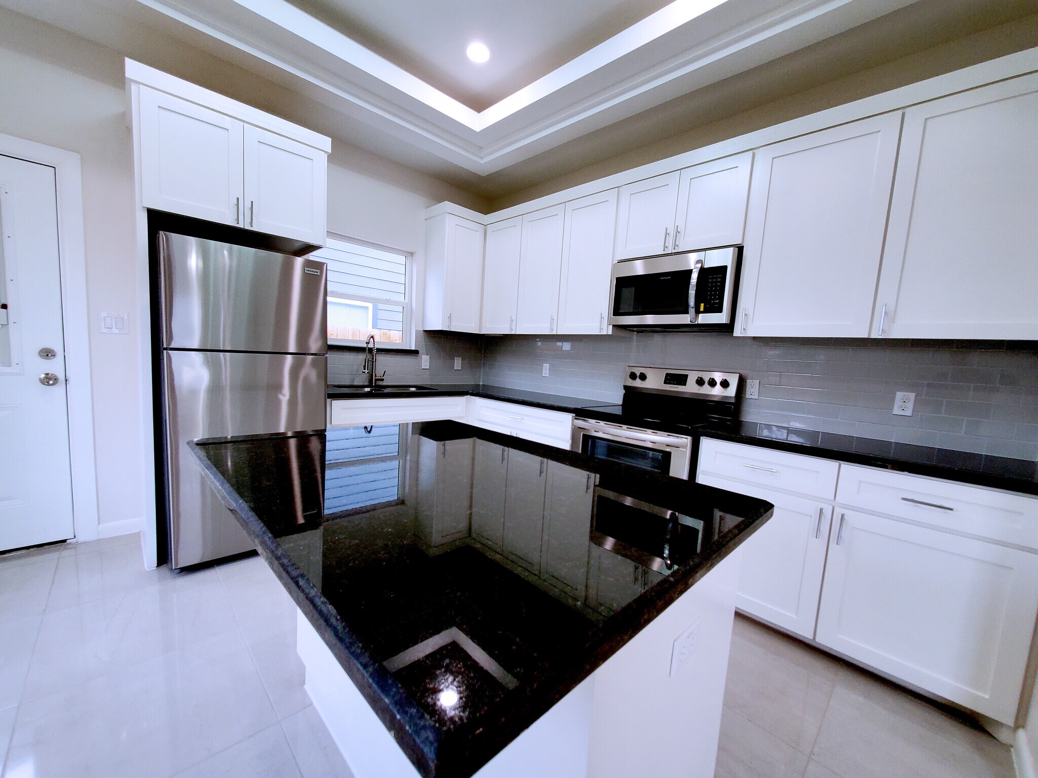 Building Photo - 2605 E Hackberry Ave