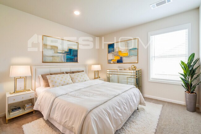 Building Photo - 40 Tilbury Pointe