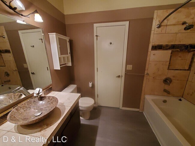 Building Photo - 3 br, 2 bath House - 8385 Freemantle Dr