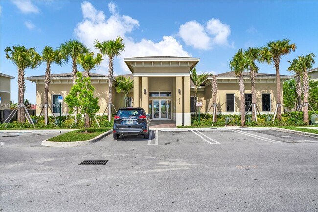 Building Photo - 496 NE 4th Terrace