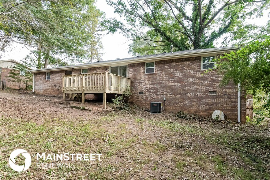 Building Photo - 6200 King Arthur Dr