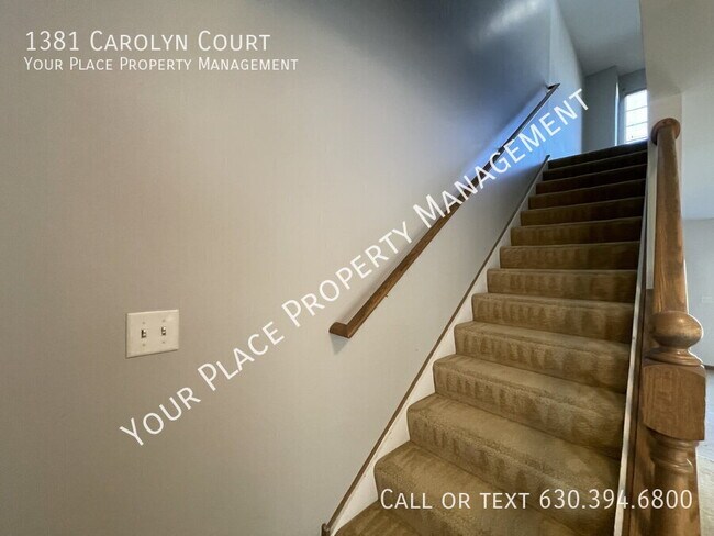 Building Photo - 1381 Carolyn Ct