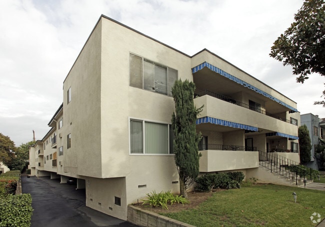 Building Photo - 1206 N Stoneman Ave