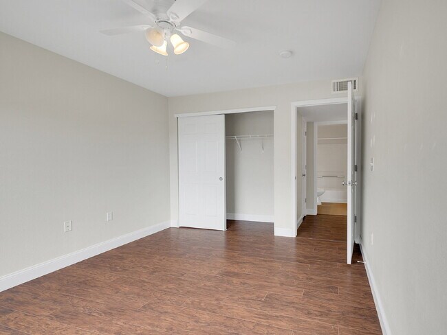 Building Photo - $2,395.00 - 3 Bedrooms, 2Bathrooms, Condo ...