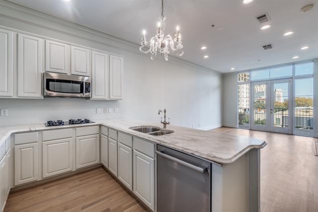 Building Photo - 3535 Gillespie St