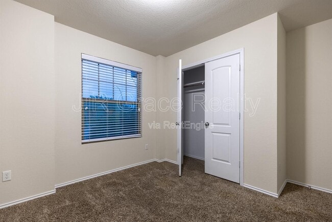 Building Photo - 4204 S Fork Ranch Rd