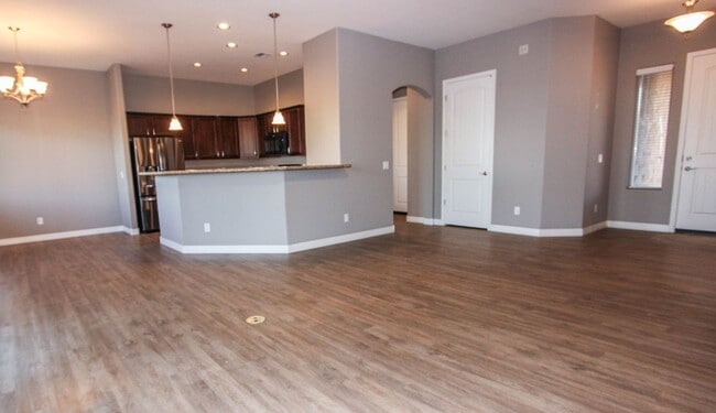 Building Photo - MOVE IN SPECIAL - Three Bedroom Granville Home