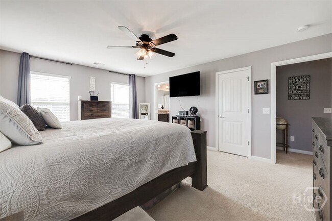 Building Photo - 285 Willow Point Cir
