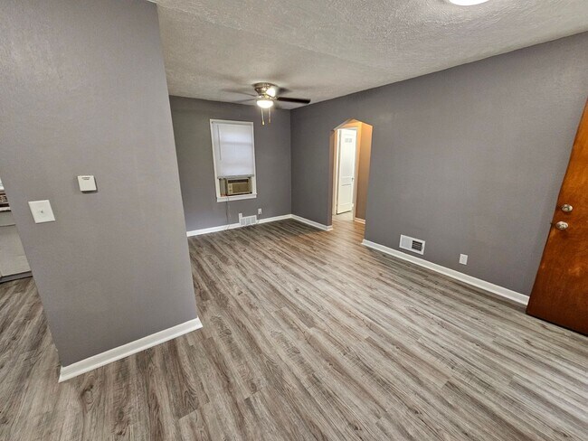 Building Photo - 5315 N 35th St