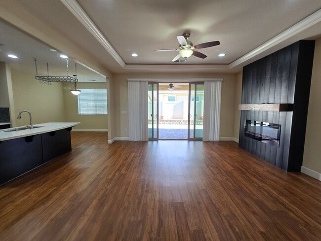Building Photo - Executive home located on a quiet cul-de-s...