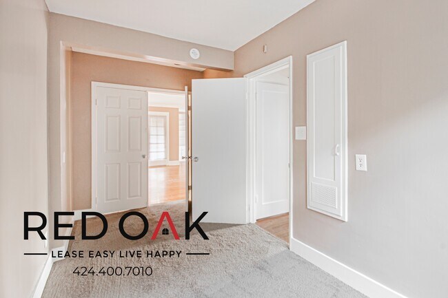 Building Photo - 220 Mira Mar Ave