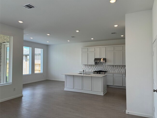 Building Photo - 6307 Serenity View Ln