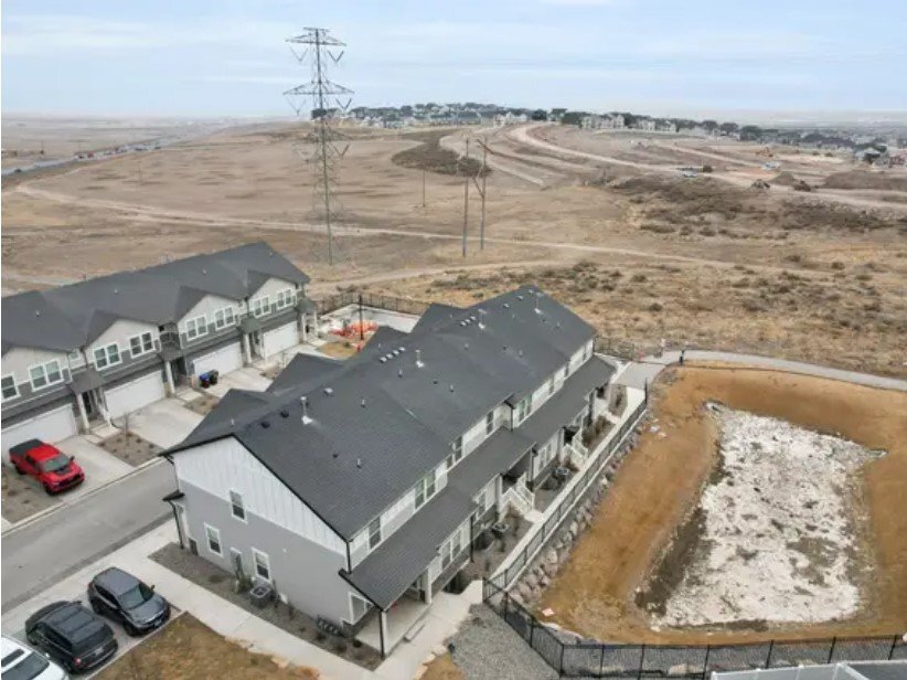 Building Photo - 4536 E Hurstbourne Dr