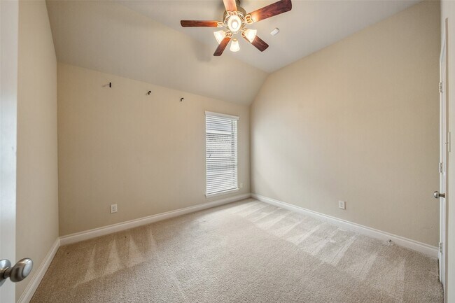 Building Photo - 29022 Crested Butte Dr