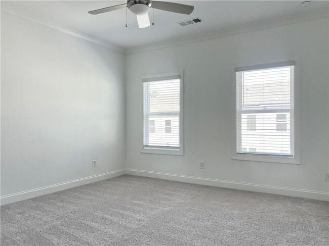 Building Photo - 3589 Myron Pl