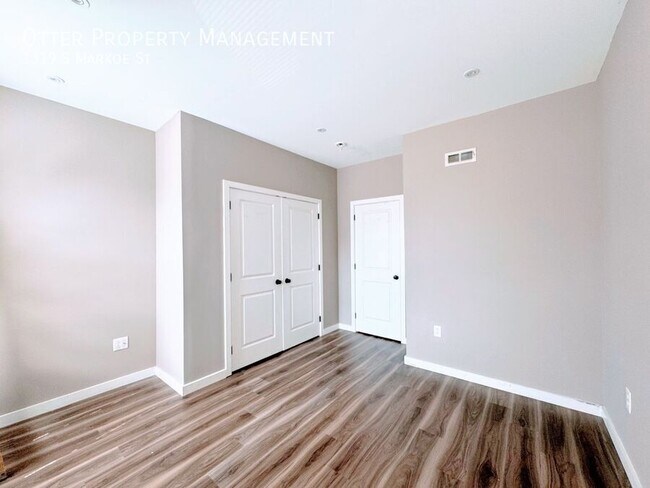 Building Photo - 1319 S Markoe St