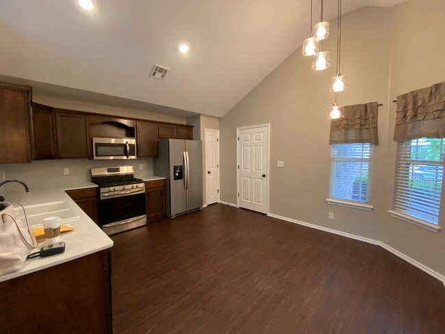 Building Photo - 2704 N 21st St