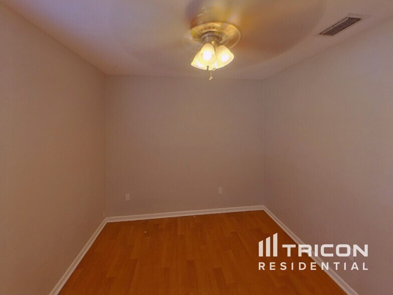 Building Photo - 7000 Brentford Rd