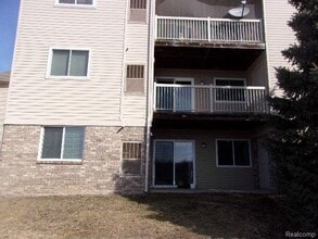 Building Photo - 866 Amanda Ln