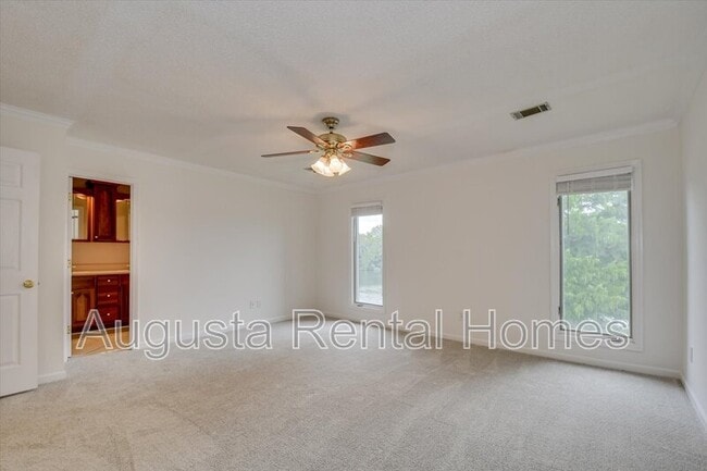 Building Photo - 106 Riverbend Dr