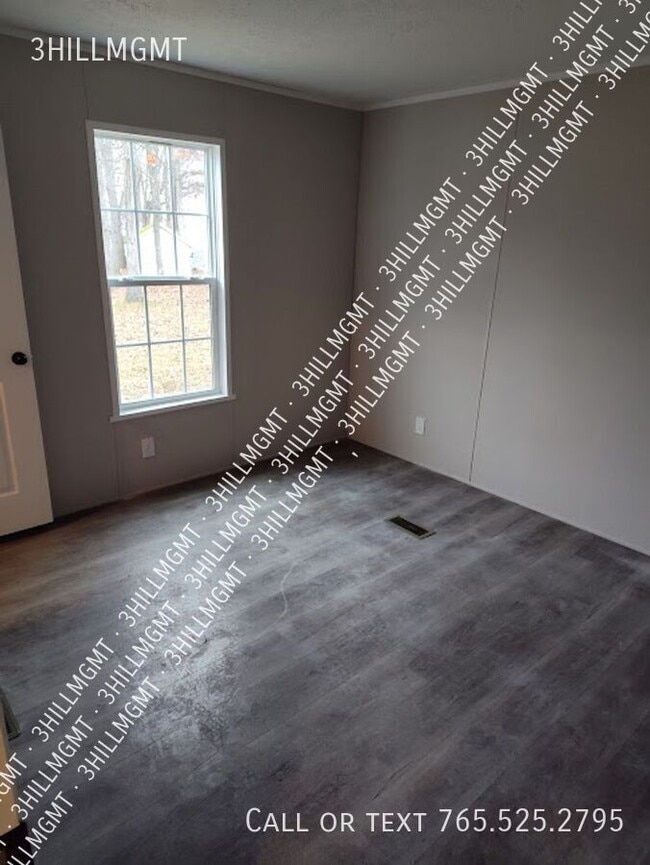 Building Photo - 5600 W Kilgore Ave