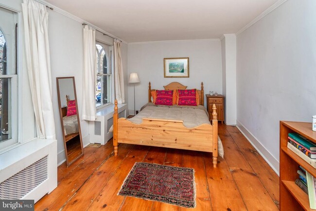 Building Photo - 45 York St