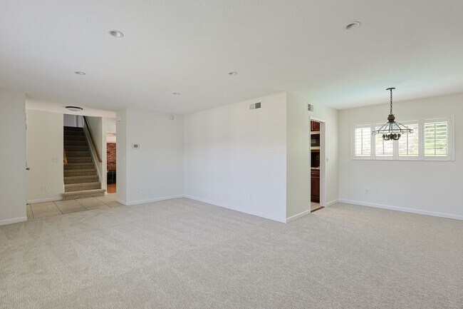 Building Photo - 4 Bed | 2.5 Bath Single-Family Home at the Base of Cowles Mountain