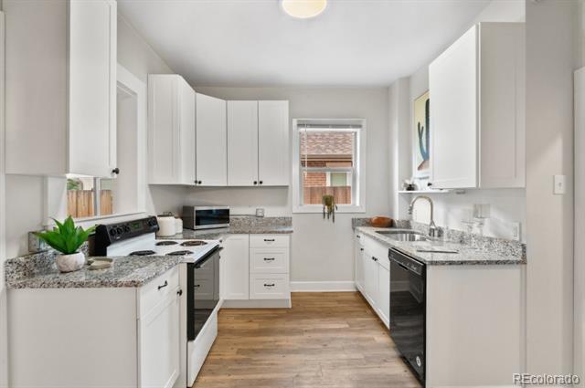 Building Photo - 2742 W Denver Pl