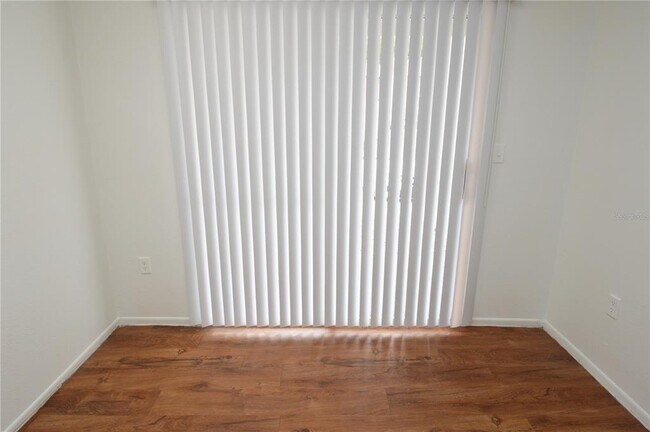 Building Photo - 8425 Cerro Cir