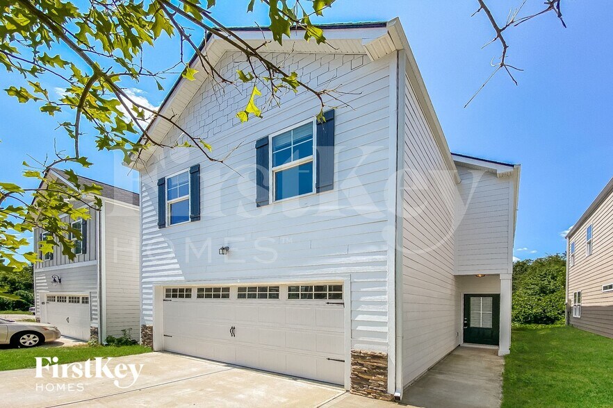 Building Photo - 223 Preserve Dr