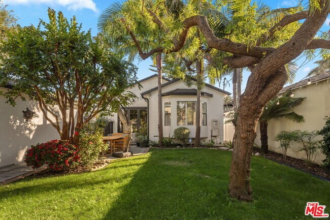 Building Photo - 6521 W 81st St