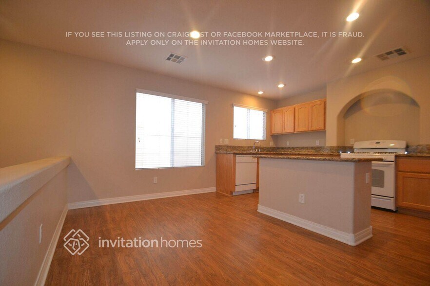 Building Photo - 7208 Dicentra Rd