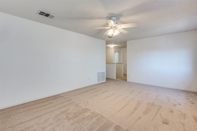 Building Photo - 5224 Royal Burgess Dr