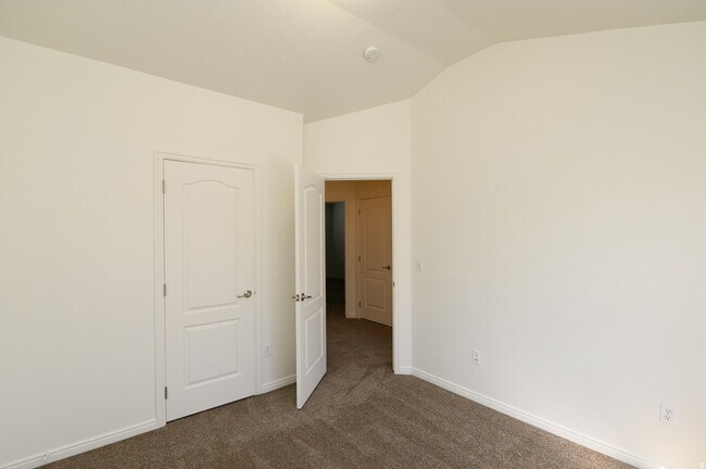 Building Photo - 13533 Venicia Way