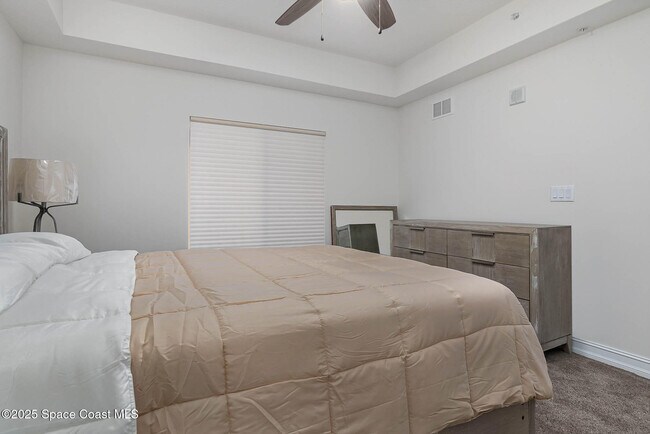 Building Photo - 1025 Jimmy Buffett Mem Hwy