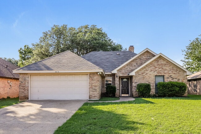 Building Photo - 3816 Ashley Ln