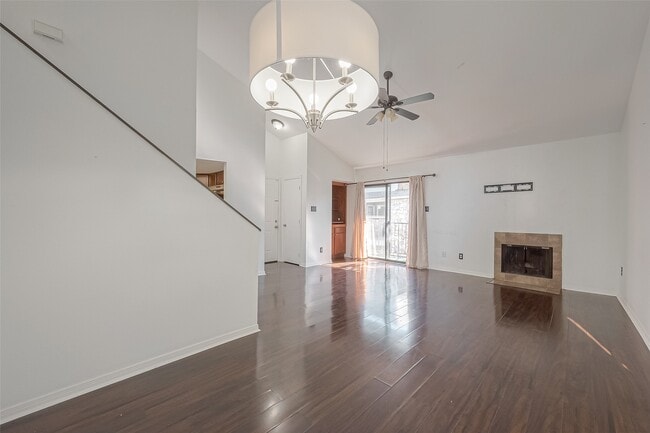 Building Photo - 3758 Tanglewilde St