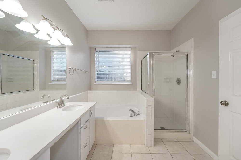 Building Photo - 5822 Cinnamon Creek Cir