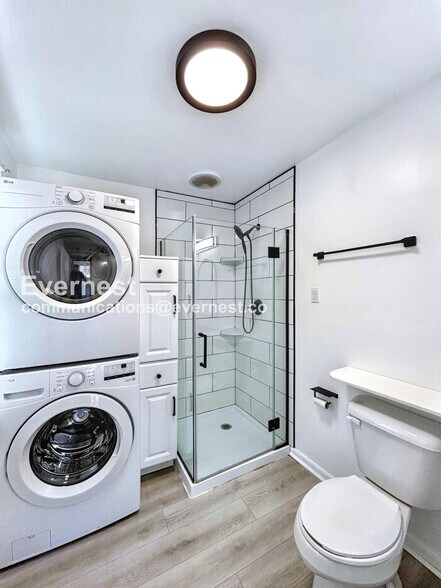 Building Photo - 8282 Wonderland Ln