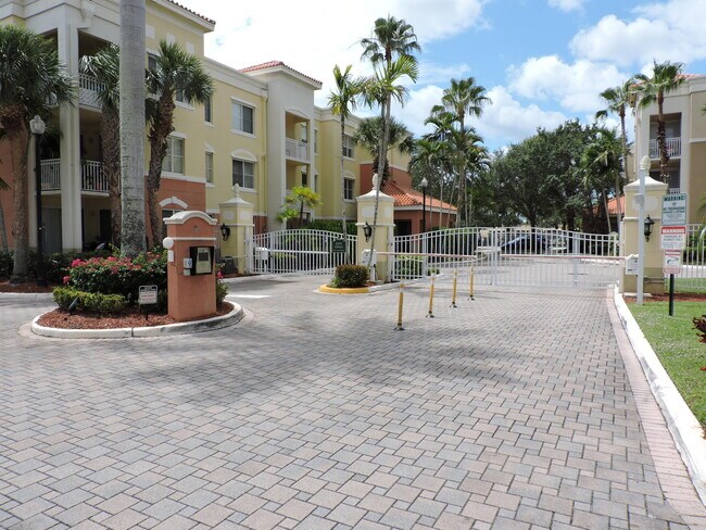 Building Photo - 11032 Legacy Dr