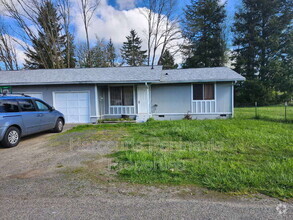 Building Photo - 73 NE Mcknight Rd