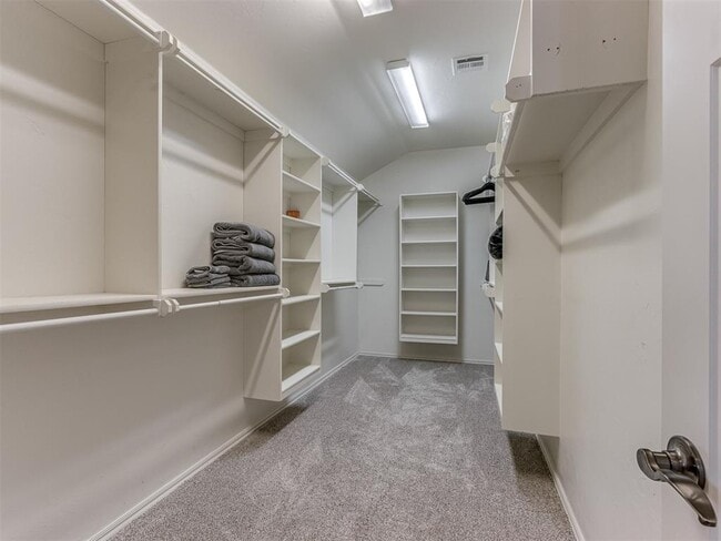 Building Photo - 4220 Calm Waters Way