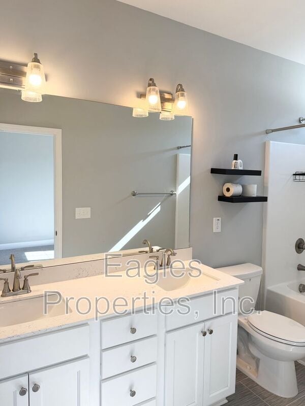 Building Photo - 472 Jackson Pond Dr