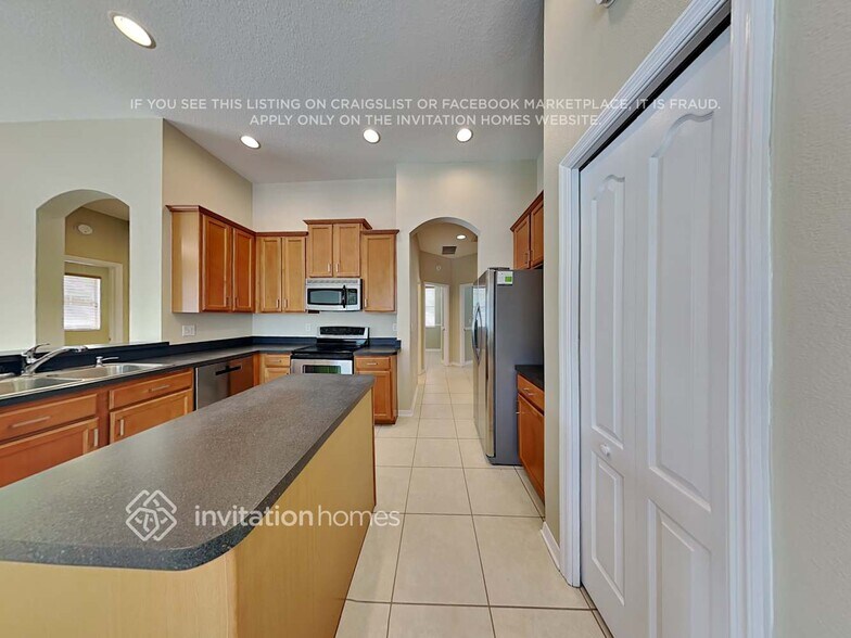 Building Photo - 1203 Gentilly Ln