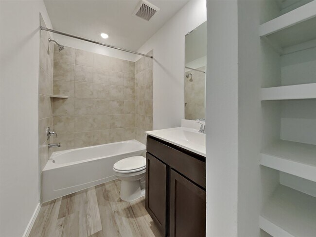 Building Photo - 23792 Patchouli Ter Dr