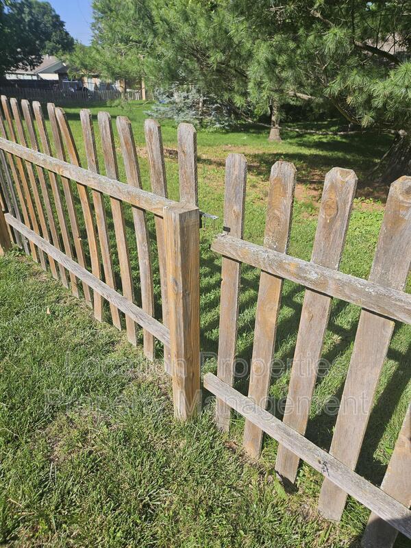 Building Photo - 4104 Saddlehorn Dr
